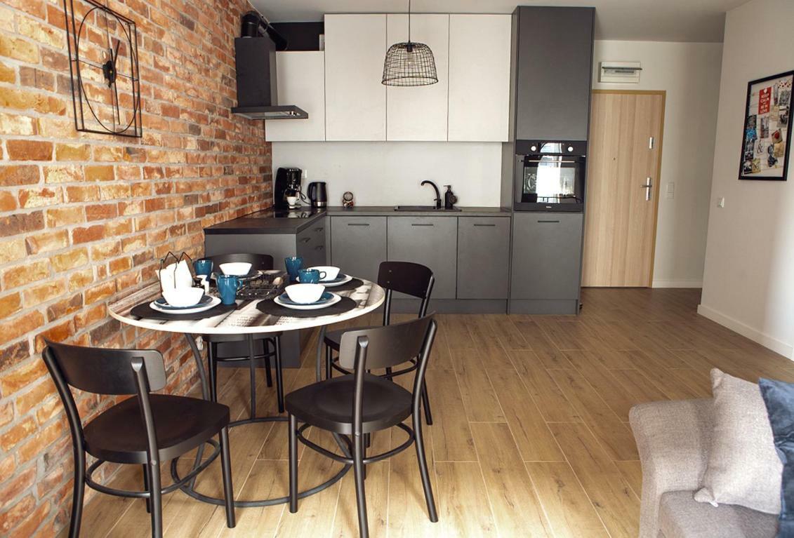 Concept Red Apartment Krakow Luaran gambar